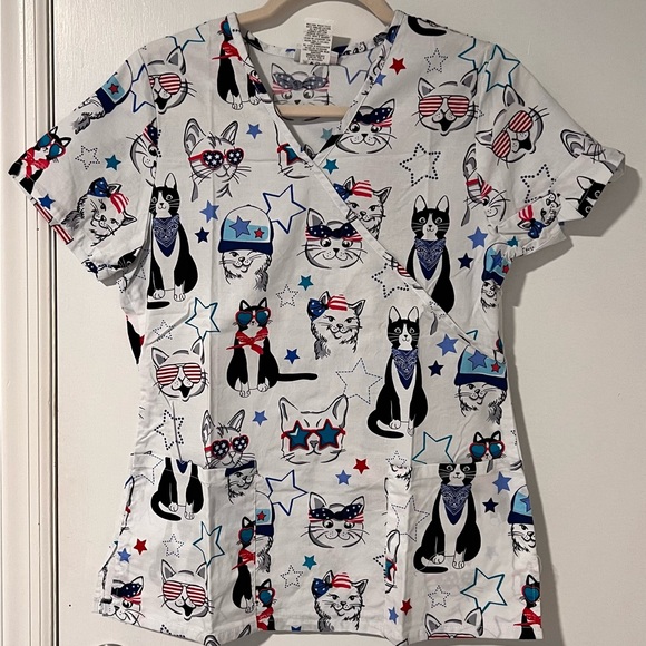 *Bundle* women’s small/xs scrub tops - Picture 6 of 6